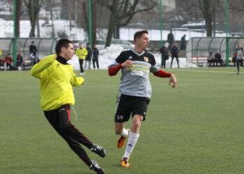 Piłka nożna: Korona pokonała Wierną w sparingu - Radio Kielce
