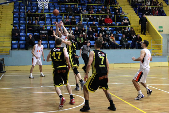 UMKS Kielce przegrał we własnej hali z Sokołem Łańcut 59:75 - Radio Kielce