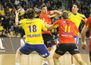 Piłka ręczna: Walkower dla Piotrkowianina podtrzymany - Radio Kielce