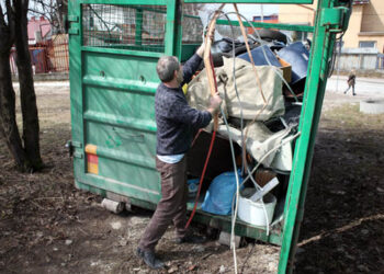 Zbiórka wielkogabarytowych odpadów - Radio Kielce