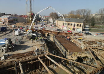 Węzeł Żelazna będzie gotowy dopiero we wrześniu - Radio Kielce