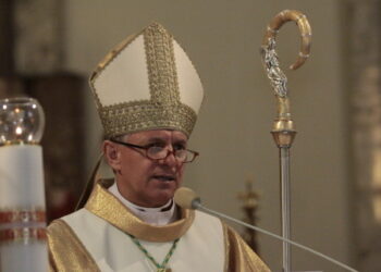 Relikwie błogosławionego Jana Pawła II na stulecie parafii - Radio Kielce