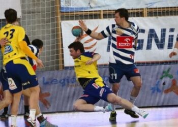 Piłka ręczna: Stojković zawieszony na jeden mecz. Nie zagra z Piotrkowianinem - Radio Kielce