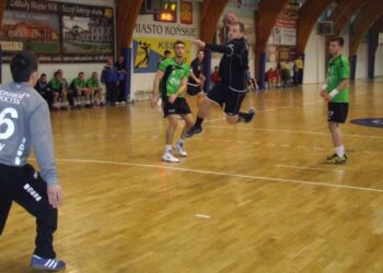 Piłka ręczna: Pewne i wysokie zwycięstwo KSSPR - Radio Kielce