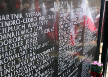 Kielczanie czczą pamięć ofiar Katynia - Radio Kielce