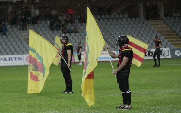 Piłka nożna: Remis w meczu na wodzie. Arena Kielc niezdobyta na wiosnę - Radio Kielce