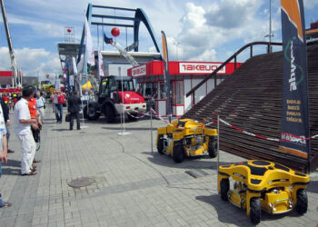 19. Międzynarodowe Targi Budownictwa Drogowego "Autostrada-Polska" - Radio Kielce