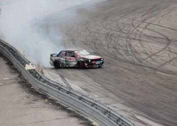 Mistrzowskie driftowanie w Miedzianej Górze - Radio Kielce