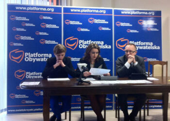 Politycy PO krytykują decyzje władz miasta w sprawie sprzedaży PKS - Radio Kielce