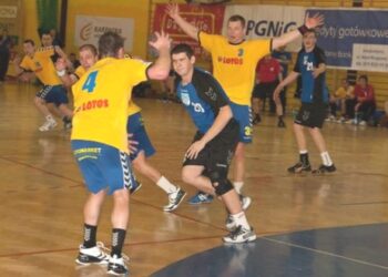 Piłka ręczna: Zwycięstwo KSSPR na pożegnanie sezonu - Radio Kielce