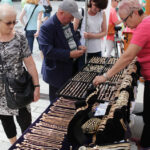 Święto Kielc 2013, Jarmark na ulicy Sienkiewicza. Można także nabyć biżuterię. / Wojciech Habdas / Radio Kielce