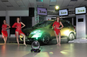 Przedpremierowa prezentacja nowego Suzuki SX4 / Wojciech Habdas / Radio Kielce