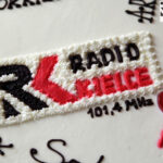 100. wydanie Made in Kielce, którego gośćmi byli Edyta i Łukasz Golcowie, kieleccy muzycy, słuchacze - tort przygotowany przez cukiernię Dorotka / Wojciech Habdas