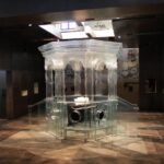 Chmielnik. Świętokrzyski Sztetl - Synagoga - Szklana Bima / Wojciech Habdas / Radio Kielce