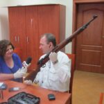 Świętokrzyskie na Fali - Przybij Piątkę z Radiem Kielce - Muzeum Orła Białego w Skarżysku Kamiennej.Dyrektor muzeum Artur Buńko. / Piotr Michalski / Radio Kielce