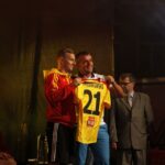 Prezentacja Korony Kielce na kieleckim Rynku - Marcin Trojanowski / Stanisław Blinstrub / Radio Kielce