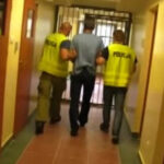 Policjanci z Archiwum X, Komendy Wojewódzkiej w Kielcach zatrzymali sprawcę zabójstwa sprzed 21 lat. / materiały policji