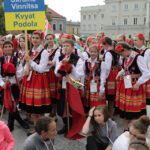 Ulicami Kielc przeszedł barwny korowód uczestników 40 Jubileuszowego Festiwalu Harcerskiego / Wojciech Habdas / Radio Kielce