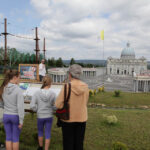 W audycji "Świętokrzyskie na fali" odwiedziliśmy we wtorek Krajno, niewielką miejscowość w gminie Górno. Park miniatur Sabat Krajno / Wojciech Habdas / Radio Kielce