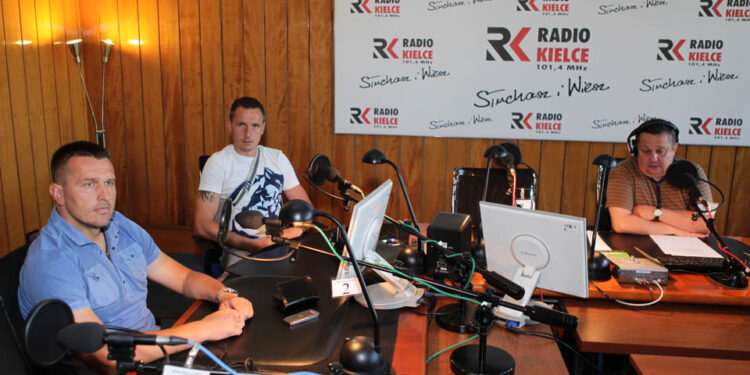 Paweł Golański i trener Leszek Ojrzyński z Korony Kielce byli gośćmi Rozmowy Dnia 19 lipca 2013 / Wojciech Habdas / Radio Kielce