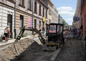 Roboty drogowe na ul. Leonarda / Wojciech Habdas / Radio Kielce