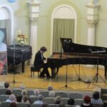 Lucas Geniusas podczas koncertu / Leszek Ślusarski / Radio Kielce