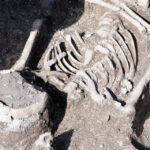 Radio Kielce na Fali w Krzyżanowicach Krzyżanowicach, gdzie odkryto pochówek tak zwanej kultury mierzanowickiej sprzed ponad dwóch tysięcy lat przed naszą erą / Radio Kielce