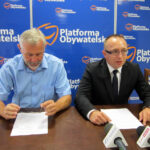 Konferencja Platformy Obywatelskiej, od lewej Lucjan Pietrzczyk, Artur Gierada / Iwona Murawska / Radio Kielce