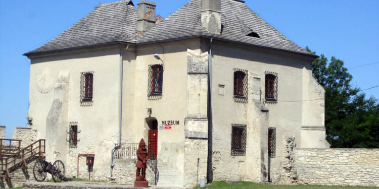 Świętokrzyskie na Fali z Radiem Kielce w Szydłowie. Muzeum / Jakub Rożek / Radio Kielce