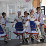 Festiwal Harcerski. Zaprezentowały  się zespoły zagraniczne. Wśród nich, m. in. chór z Białorusi, zespoły wokalne z Mińska oraz grupa folklorystyczna z Iwanofrankowska. / Wojciech Habdas / Radio Kielce