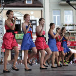 Festiwal Harcerski. Zaprezentowały  się zespoły zagraniczne. Wśród nich, m. in. chór z Białorusi, zespoły wokalne z Mińska oraz grupa folklorystyczna z Iwanofrankowska. / Wojciech Habdas / Radio Kielce