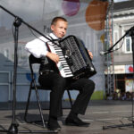 Festiwal Harcerski. Zaprezentowały  się zespoły zagraniczne. Wśród nich, m. in. chór z Białorusi, zespoły wokalne z Mińska oraz grupa folklorystyczna z Iwanofrankowska. / Wojciech Habdas / Radio Kielce