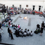 Harcerskie ognisko na Wzgórzu Zamkowym. / Wojciech Habdas / Radio Kielce