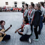 Harcerskie ognisko na Wzgórzu Zamkowym. / Wojciech Habdas / Radio Kielce