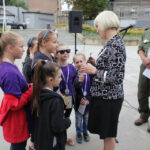 Rozstrzygnięcie Konkursu „Design się kręci”. Centrum Tańca Swing ze Szczecina, zwycięzcom konkursu nagrodę wręcza Dorota Tworek / Wojciech Habdas / Radio Kielce