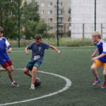 Wakacyjne mistrzostwa szóstek piłkarskich. Mecz Huragan - FC Nitro zakończony remisem 3:3 / Wojciech Habdas / Radio Kielce