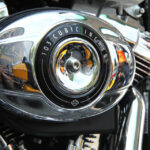 The Legend on Tour zawitał do Kielc. Na stacji BP przy ulicy Jagiellońskiej było obejrzeć kilkadziesiąt motocykli Harley Davidson / Piotr Michalski / Radio Kielce