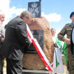 Pomnik poświęcony Powstańcom Styczniowym został odsłonięty w Ociesękach / Stanisław Blinstrub / Radio Kielce