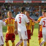 Przywitanie zawodników obu zespołów / Kamil Król / Radio Kielce