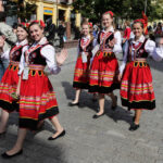 Ulicami Kielc przeszedł barwny korowód uczestników 40 Jubileuszowego Festiwalu Harcerskiego / Wojciech Habdas / Radio Kielce