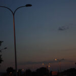 Uszkodzone latarnie wzdłuż ul. Krakowskiej / Paweł Klepka / Radio Kielce