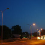 Uszkodzone latarnie wzdłuż ul. Krakowskiej / Paweł Klepka / Radio Kielce