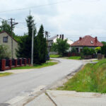 Mieszkańcy Leszczyn i Bęczkowa skarżą się na brak chodników przy drogach. / Paweł Klepka / Radio Kielce