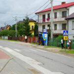 Mieszkańcy Leszczyn i Bęczkowa skarżą się na brak chodników przy drogach. / Paweł Klepka / Radio Kielce