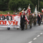Marsz z Katedry na cmentarz przy ulicy Ściegiennego / Stanisław Blinstrub / Radio Kielce