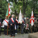 Poczty sztandarowe podczas uroczystości / Stanisław Blinstrub / Radio Kielce