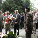 Kwiaty składają przedstawiciele Zarządu Regionu Świętokrzyskiego NSZZ Solidarność / Stanisław Blinstrub / Radio Kielce