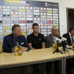 Konferencja prasowa, podczas której Julen Aguinagalde podpisał kontrakt z Vive Targami / Kamil Król / Radio Kielce