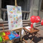 Świętokrzyskie na Fali. Przybij Piątkę z Radiem Kielce na dziedzińcu Muzeum Narodowego w Kielcach. / Konrad Łużniak / Radio Kielce