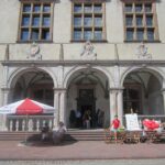 Świętokrzyskie na Fali. Przybij Piątkę z Radiem Kielce na dziedzińcu Muzeum Narodowego w Kielcach. / Konrad Łużniak / Radio Kielce